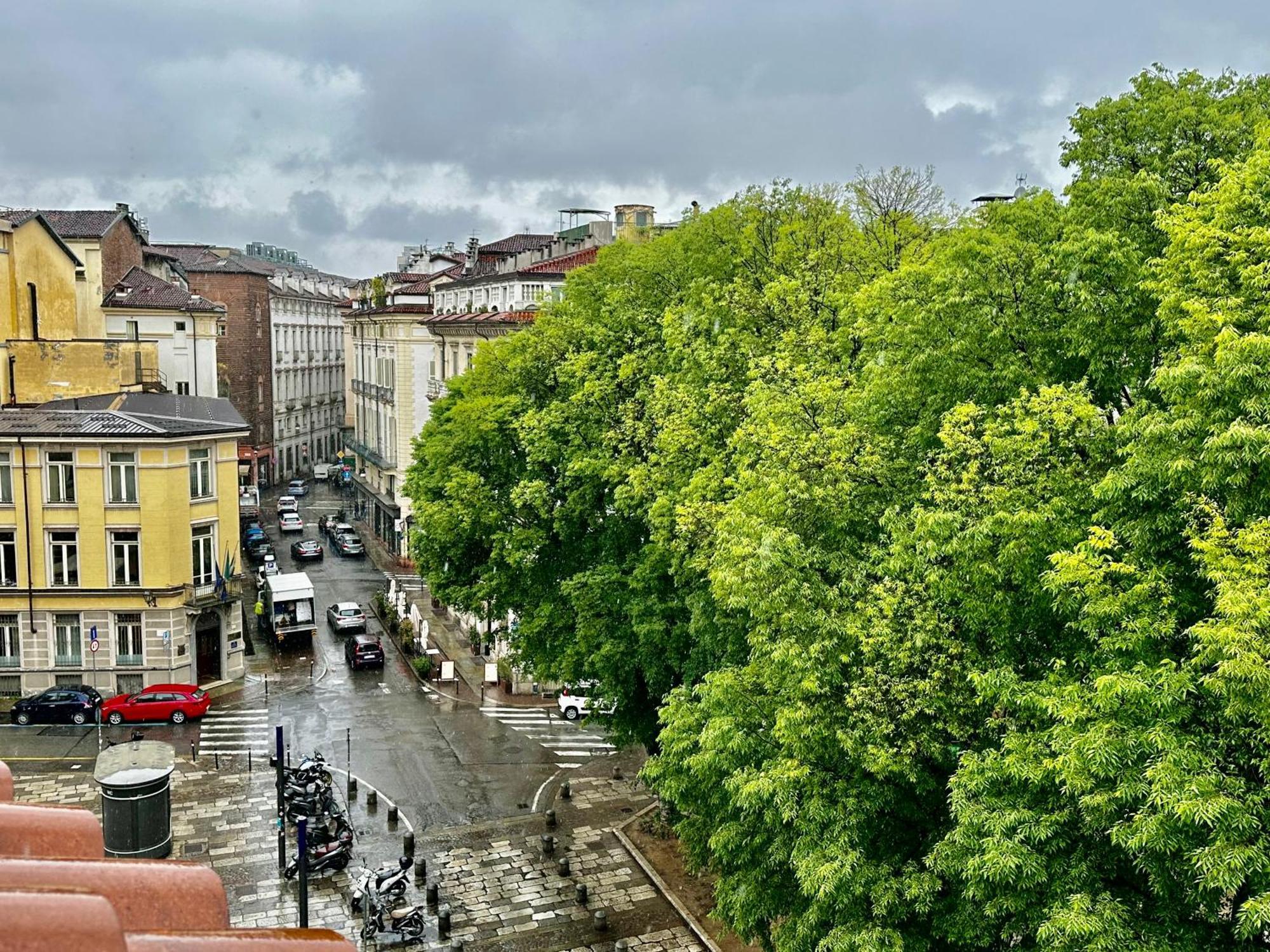 Apartamento Il Balconcino Del Centro Storico Turín Exterior foto